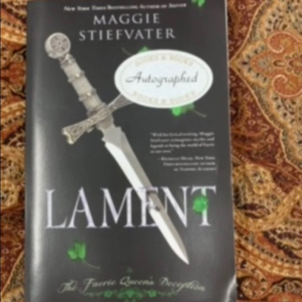 Aotographed LAMENT Book Maggie